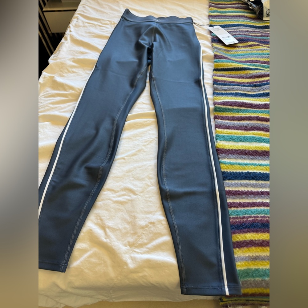 NWT! ALO AIRLIFT HIGH WAIST SUIT UP LEGGINGS - Picture 5 of 14